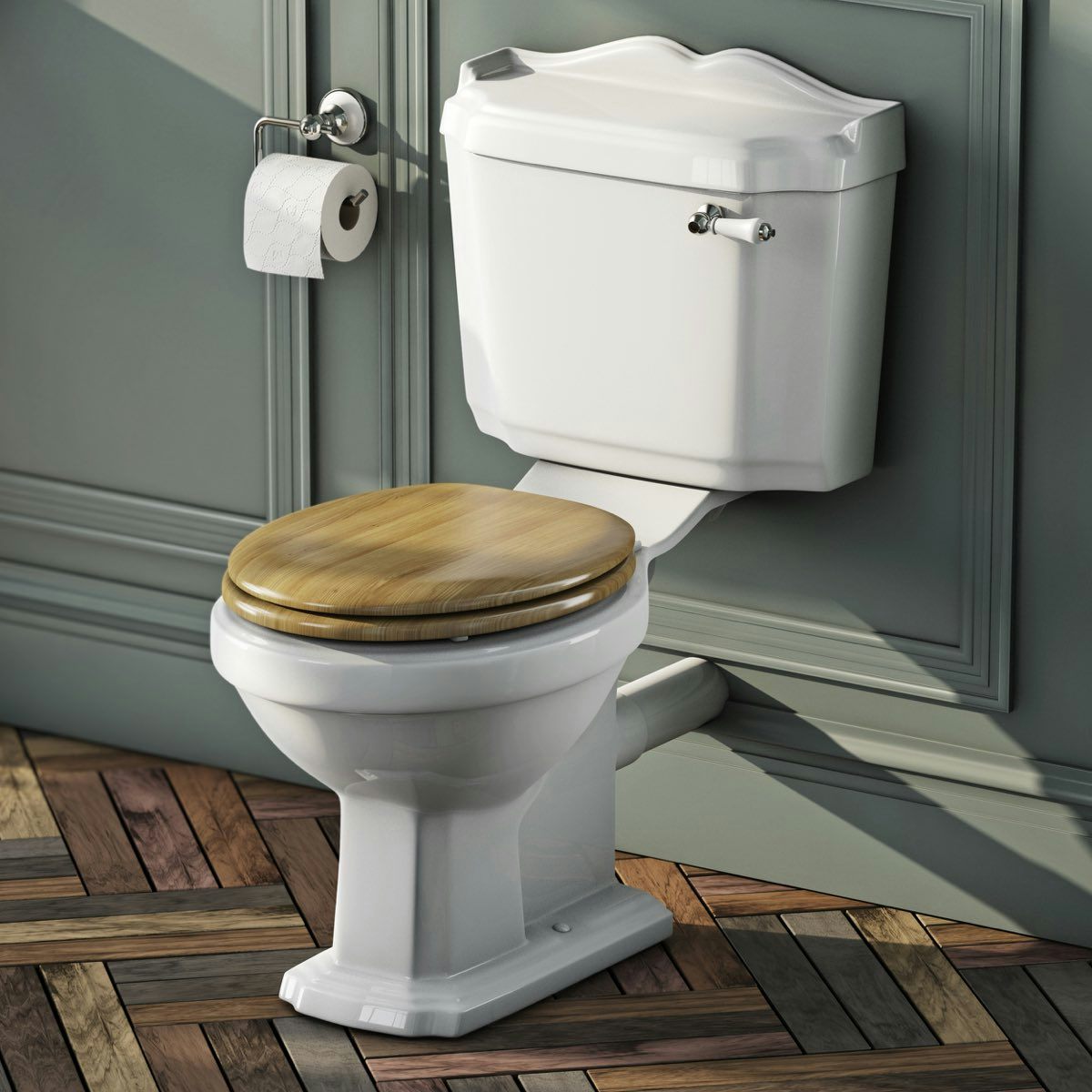 Oak effect toilet seat