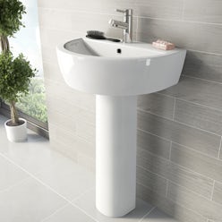 Wide Range Of Bathroom Basins And Sinks Victoriaplum Com