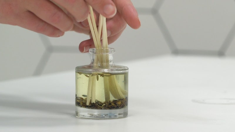 Make your own bathroom scent diffuser