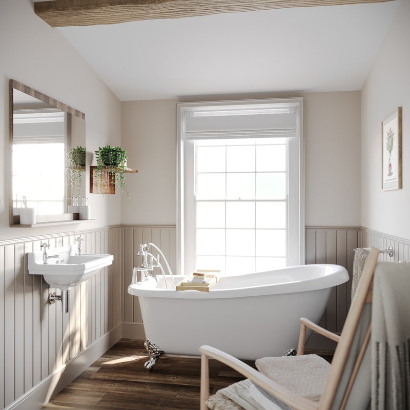 Classic wood panelling in a bathroom