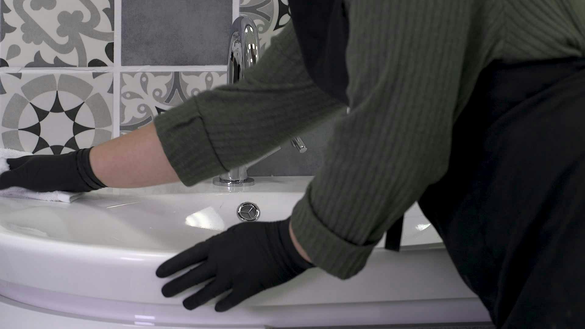 Cleaning with a reusable bathroom wipe