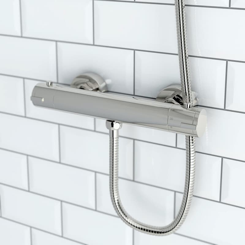 A thermostatic bar shower valve