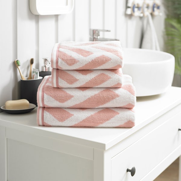 Deyongs Nice 550gsm patterned 4 piece towel bale pink