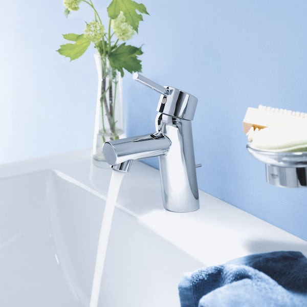 Grohe Concetto basin mixer tap with waste