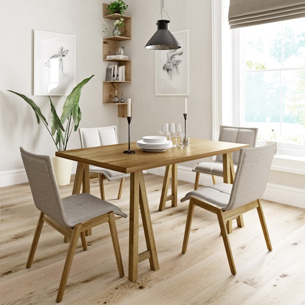 Hudson Oak Table with 4x Hadley beige chairs