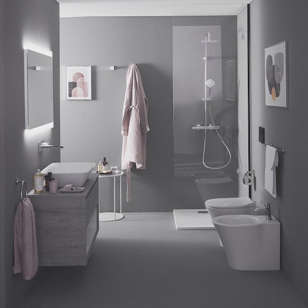 Ideal Standard Ultraflat 800 x 800mm square shower tray in silk white with waste