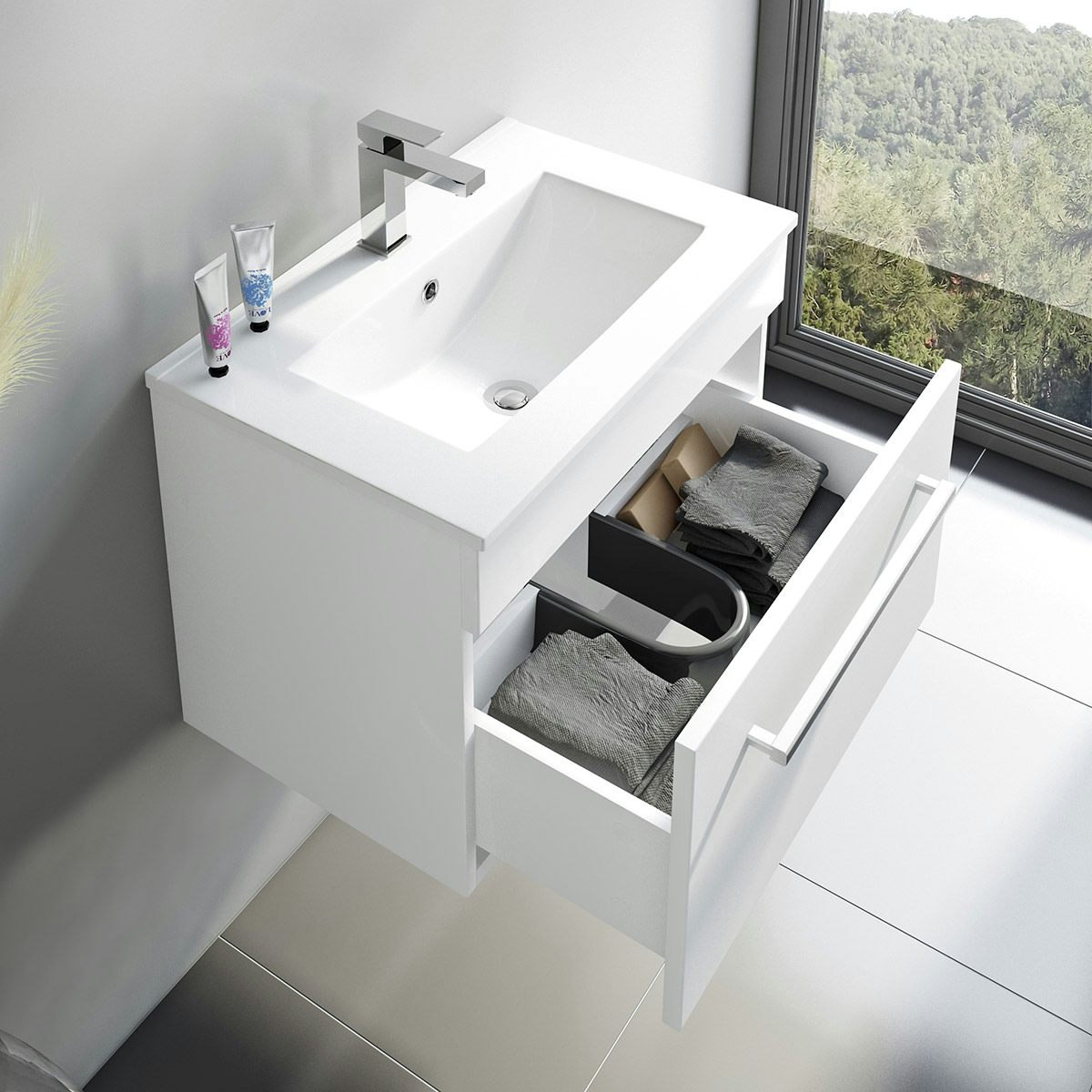 Orchard Derwent white wall hung vanity unit and ceramic basin 600mm