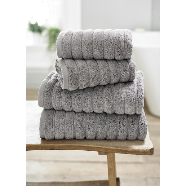 The Lyndon Company Ribbleton 700gsm BCI cotton towel bale dark grey