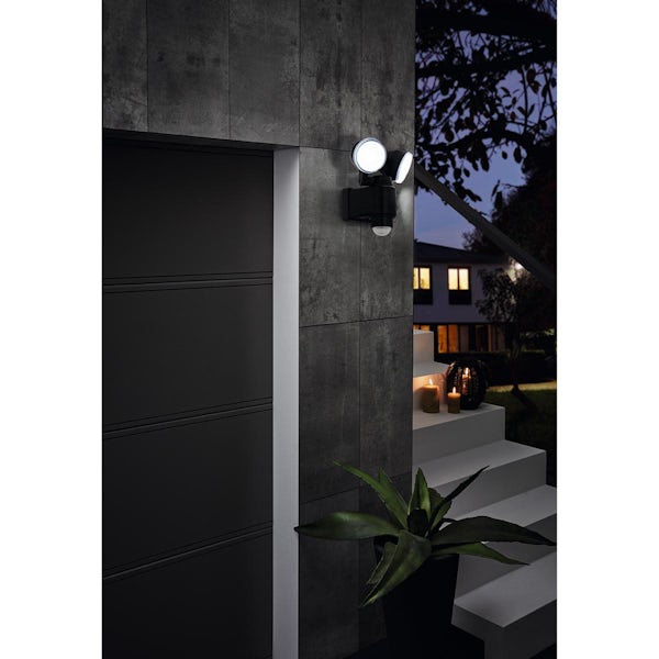 Eglo Casabas outdoor wall light IP44 in black