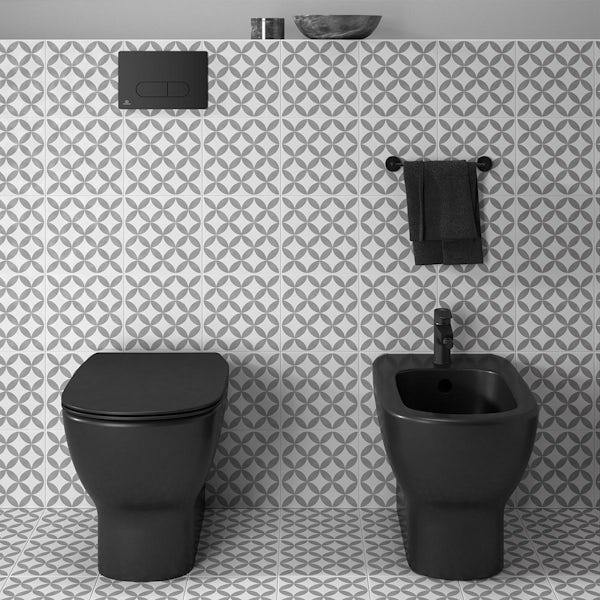 Ideal Standard Prosys 120 depth mechanical cistern with Oleas M3 black dual flush plate