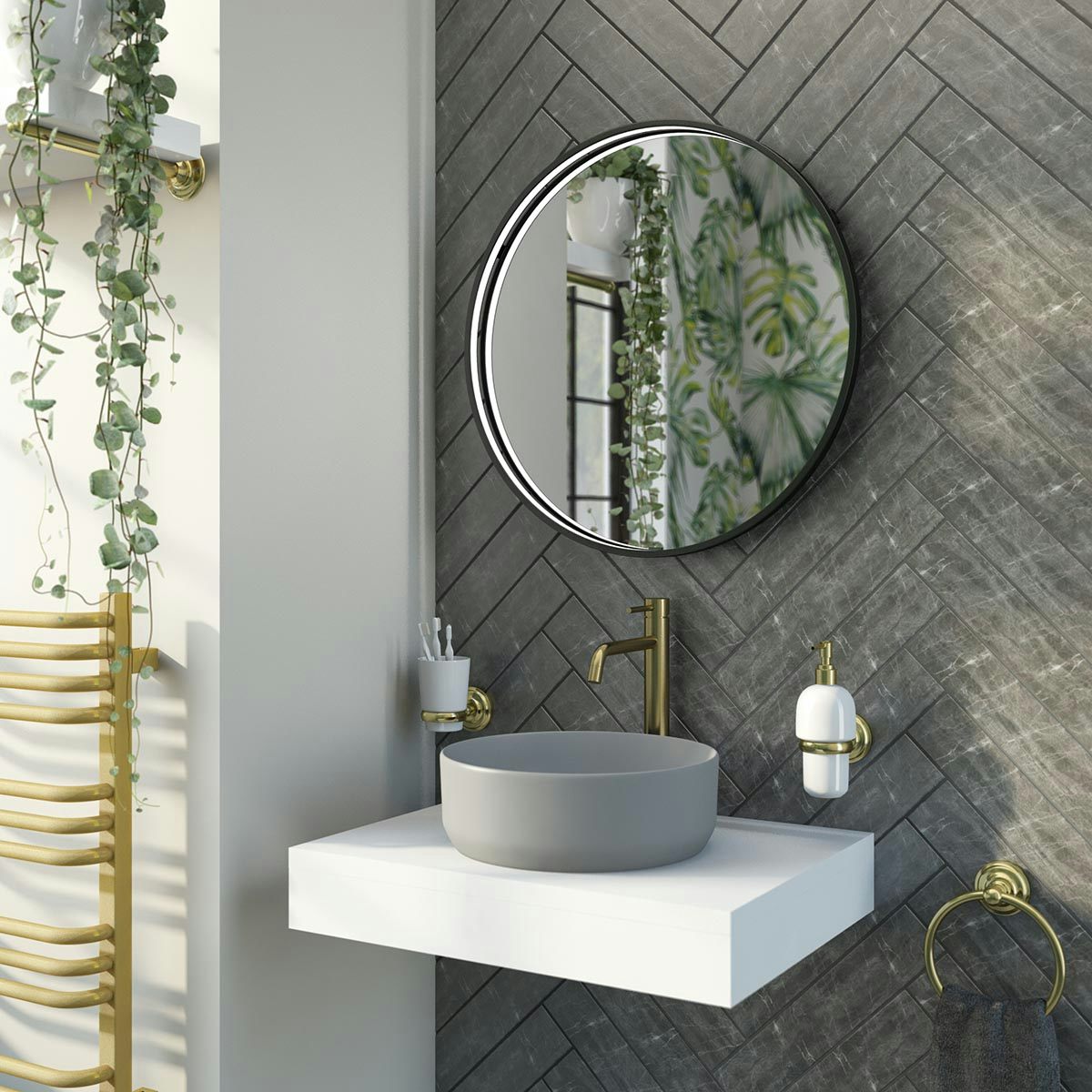 Black round illuminated on sale bathroom mirror