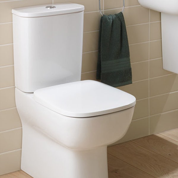 Ideal Standard Studio Echo close coupled toilet with soft close seat