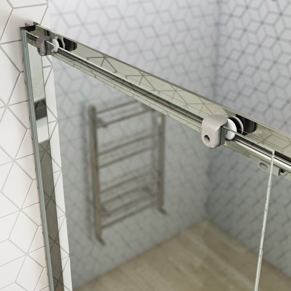 Clarity 4mm sliding shower door