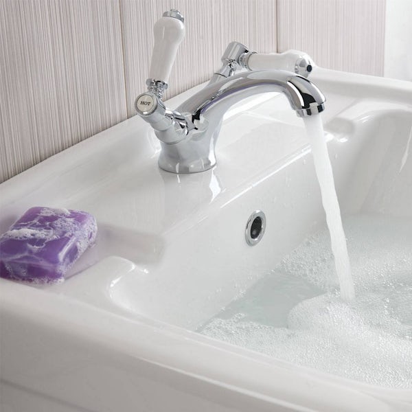 Winchester Basin and Bath Shower Mixer Pack