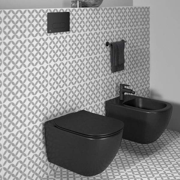 Ideal Standard Tesi silk black wall hung toilet with soft close seat