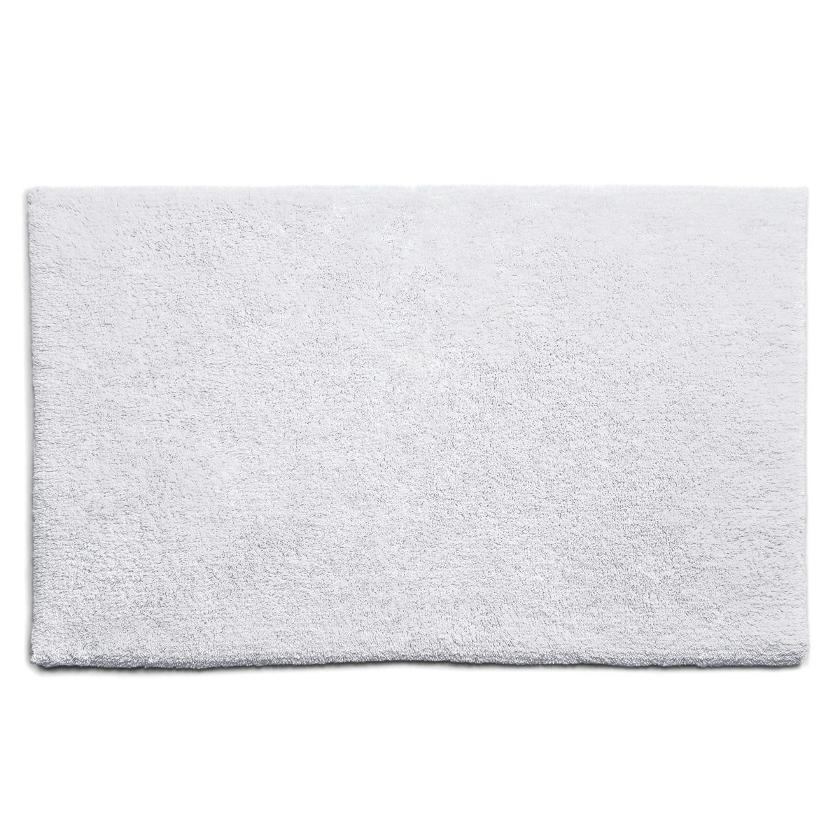 white bath rug