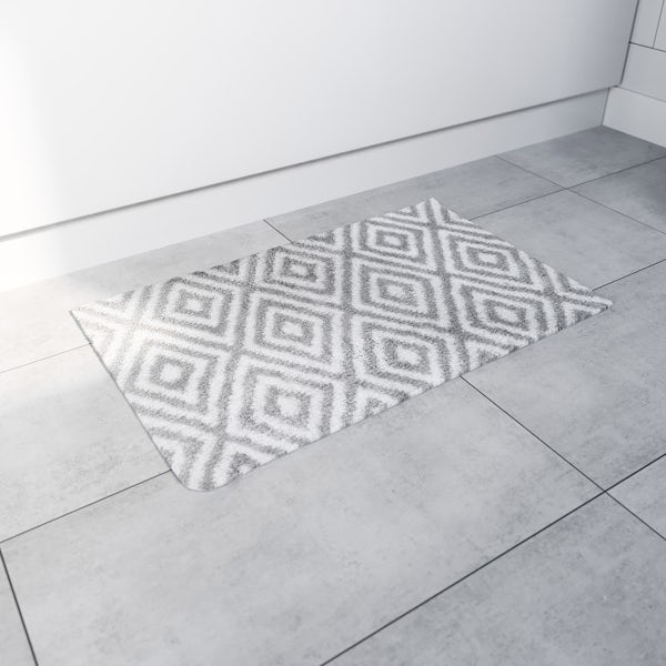 Accents grey geometric design microfiber bath mat