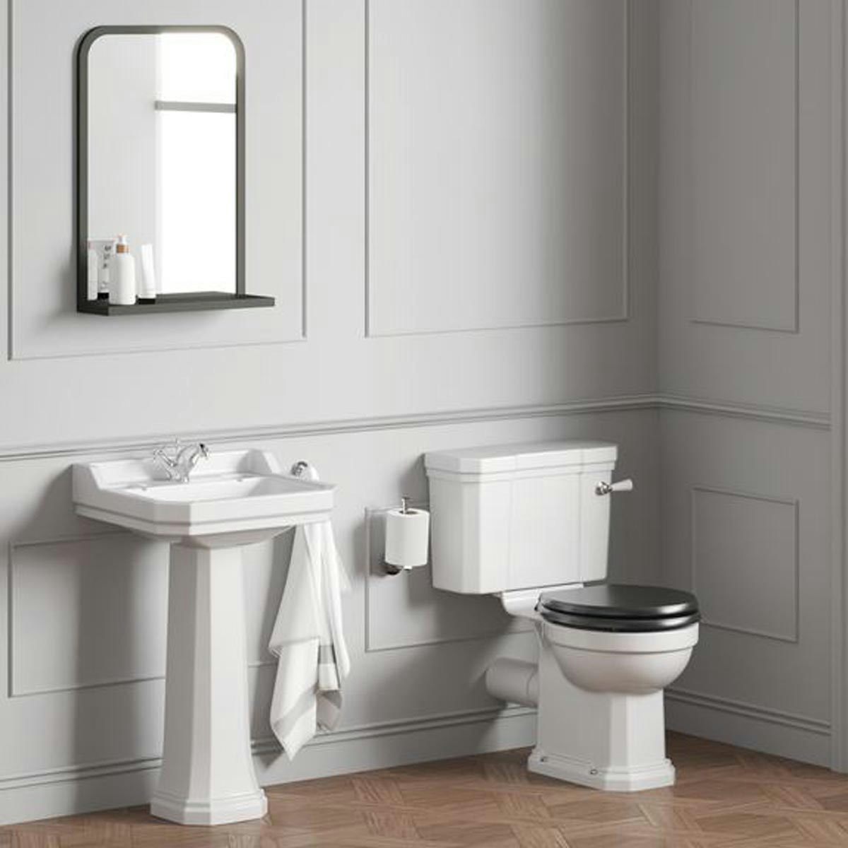 Ideal Standard Waverley close coupled toilet with black seat and 1 tap ...