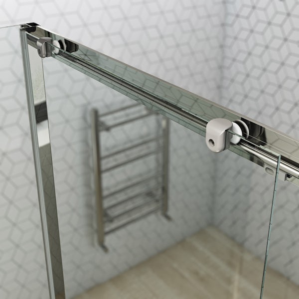 Clarity 4mm shower enclosure with lighweight tray