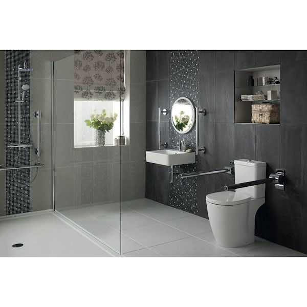Ideal Standard Concept Freedom close coupled toilet with slow close toilet seat